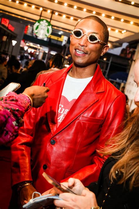 louis vuitton designer 2017|pharrell williams louis vuitton salary.